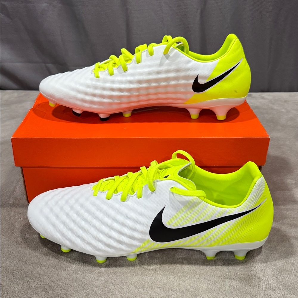 Nike Magista Onda II FG Soccer Cleats